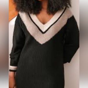 Smash & Tess Sweater Dress -NWT
Brand New-Pristine!